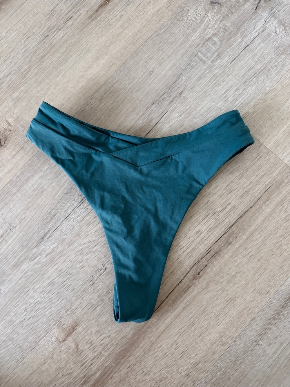 Sirena bottoms in trade winds
